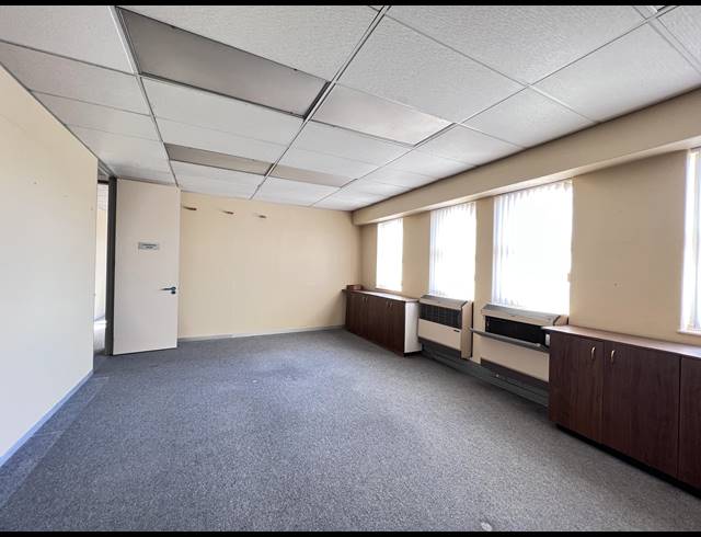 170M² OFFICE TO LET IN WYNBERG